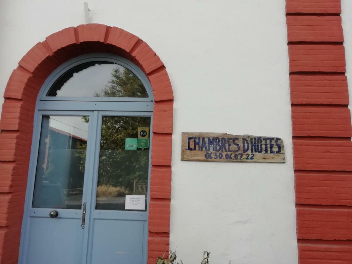 La Gare De Millas Chambres D'Hotes Ngoại thất bức ảnh